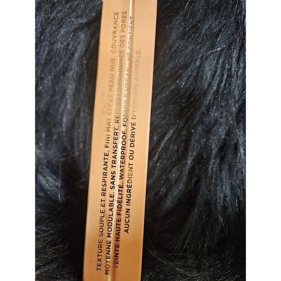 Urban Decay Stay Naked Weightless Liquid Foundation - 30ml, 50CP - Picture 3 of 5